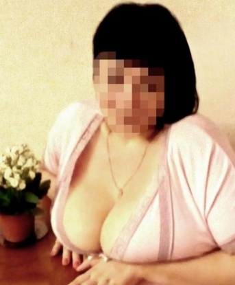 Я предоставляю широкий спектр услуг, которые оставят тебя полностью удовлетворенным. В моих возможностях - оральный секс, классический секс, эротический массаж и многое другое. У меня отличные отзывы от моих постоянных клиентов, которые ценят мою красоту и качество предоставляемых услуг. Прилагаю мои фото для твоего ознакомления. Жду тебя для приятного времяпровождения в Москве. 💋🔥 Алена